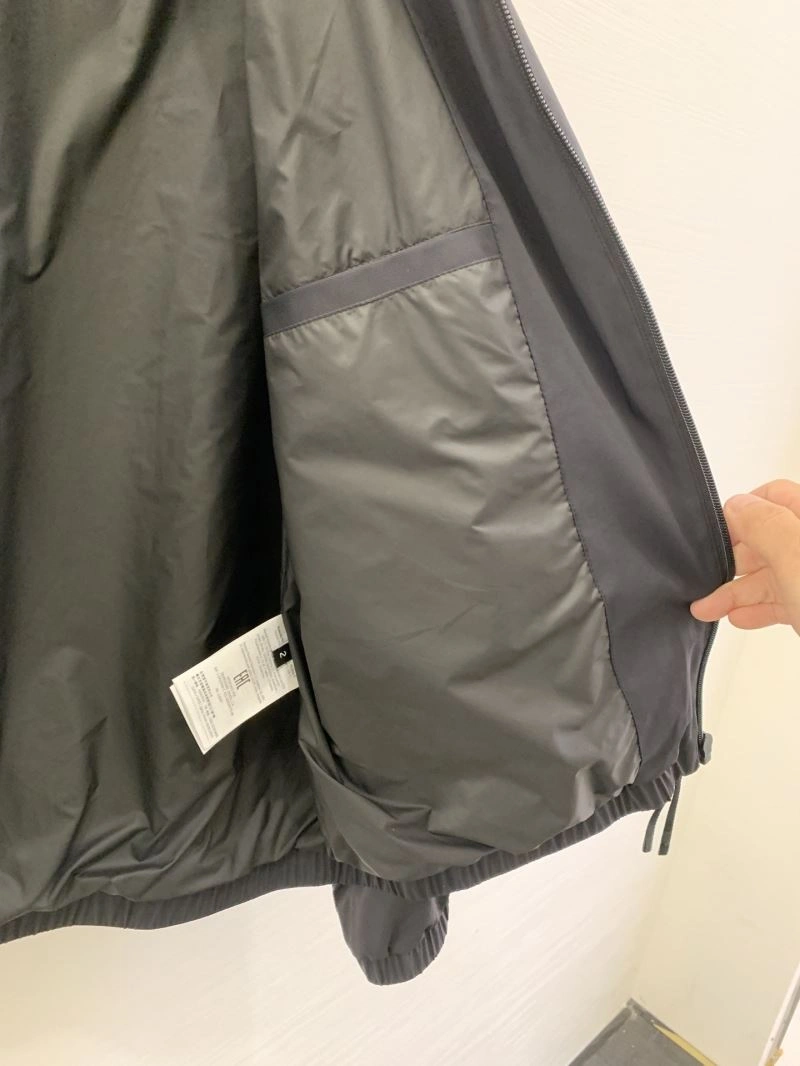 Moncler Outwear Attractive 143384