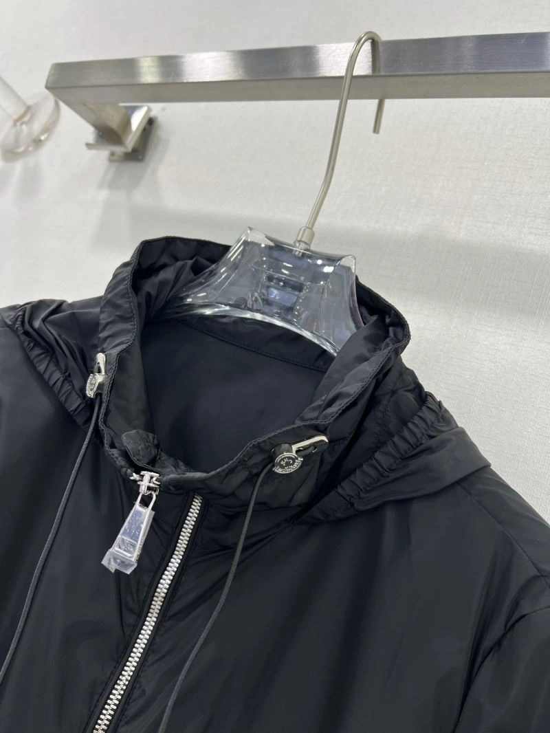 Modern Moncler Outwear 143374
