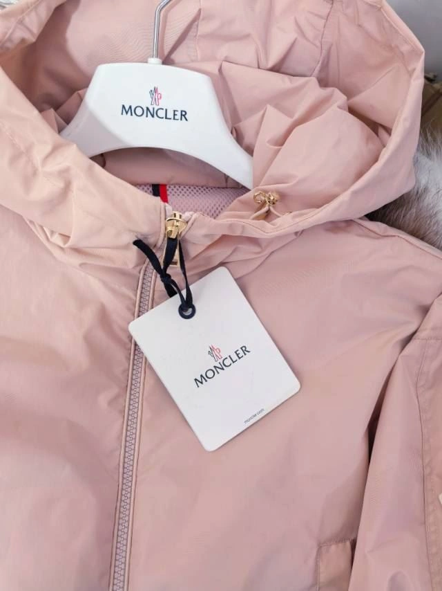 Moncler Outwear DailyWear 143395