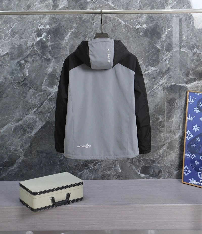 Moncler Outwear Durable 143394