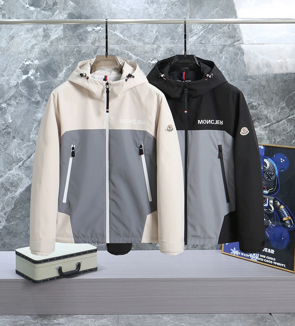 Moncler Outwear Durable 143394