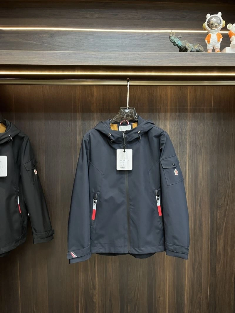 Moncler Outwear Premium 143392
