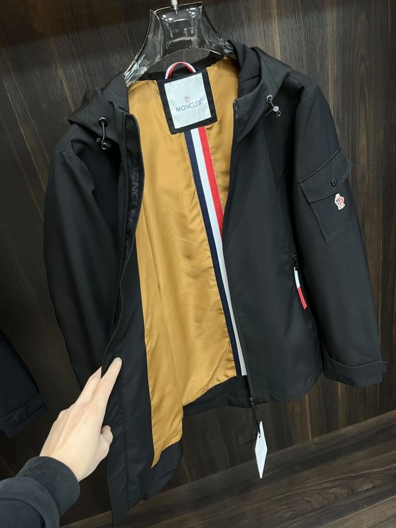 Moncler Outwear Premium 143392