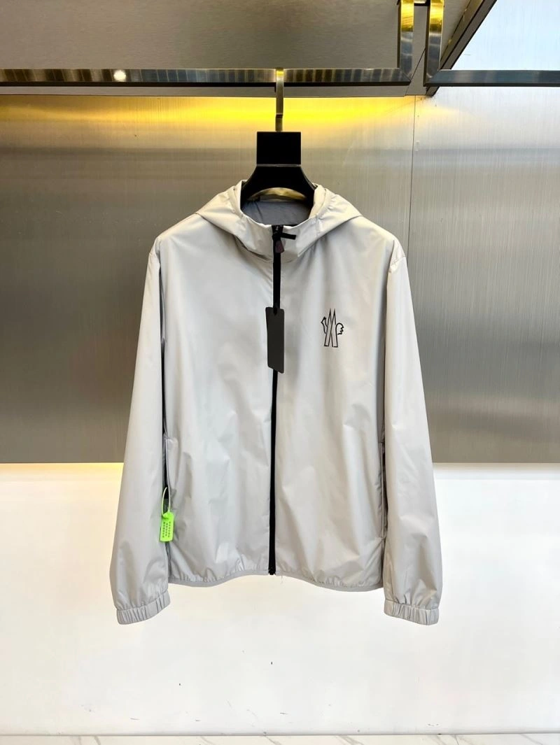 Affordable Moncler Outwear 143363