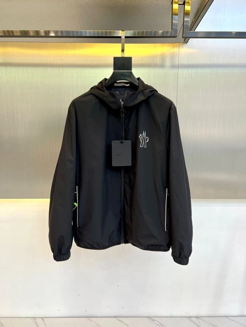 Colorful Moncler Outwear 143365
