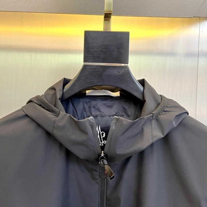 Colorful Moncler Outwear 143365