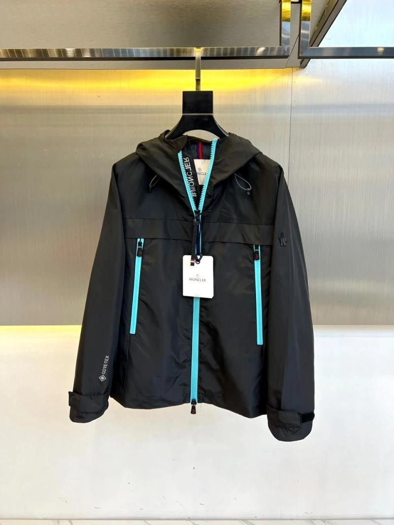 Moncler Outwear ModernLook 143381