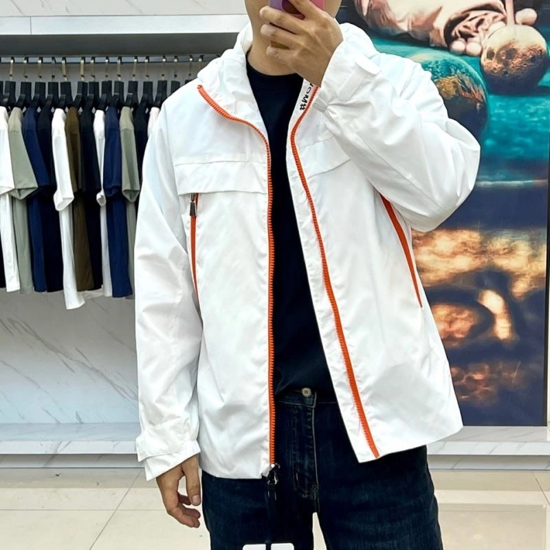 Unisex Moncler Outwear 143366