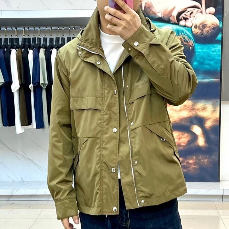 Trendsetting Moncler Outwear 143378