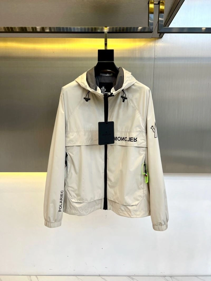 Thermal Moncler Outwear 143386