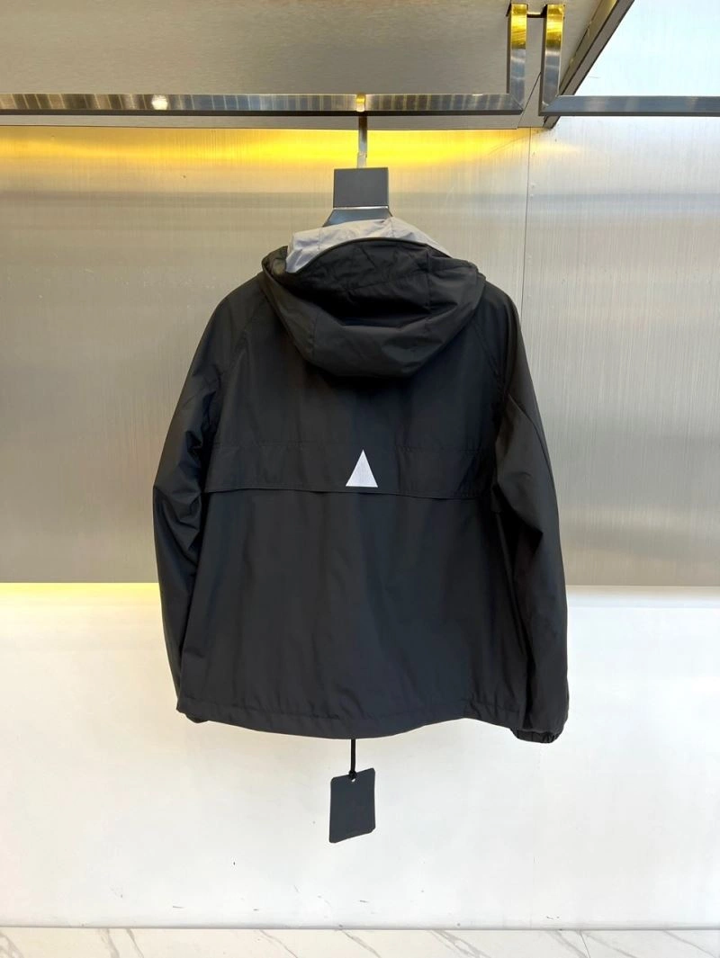 FlexibleFit Moncler Outwear 143370