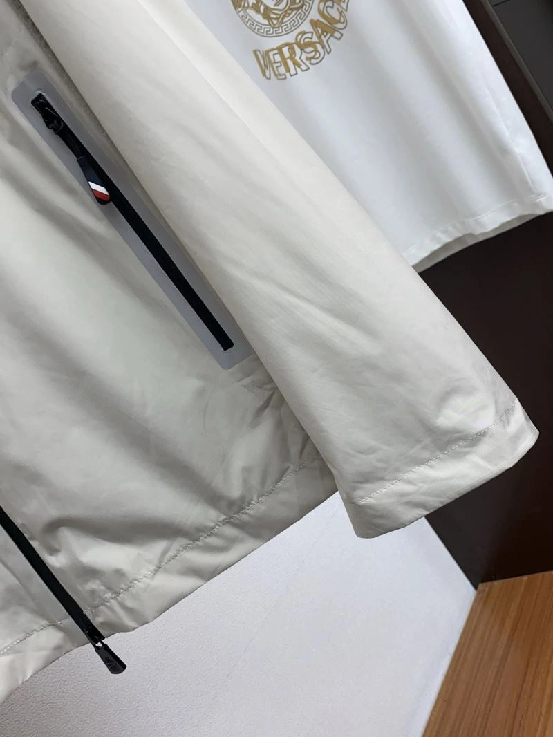 Effortless Moncler Outwear 143372