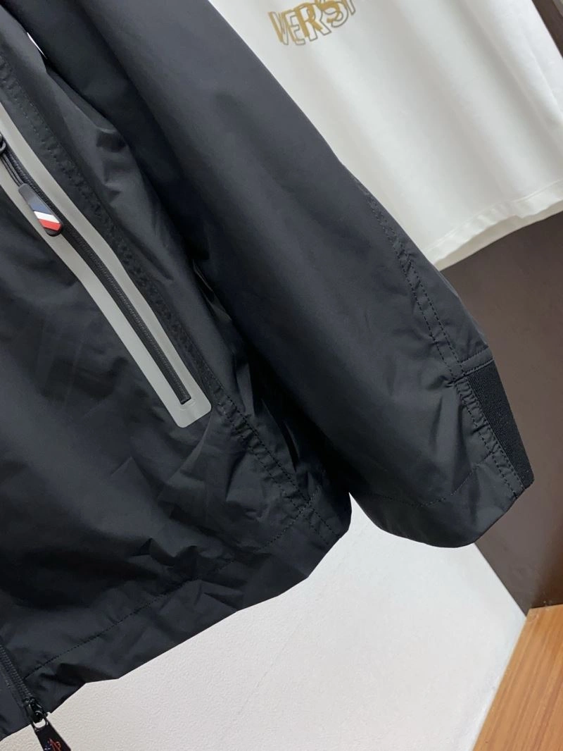 Moncler Outwear Sophisticated 143361