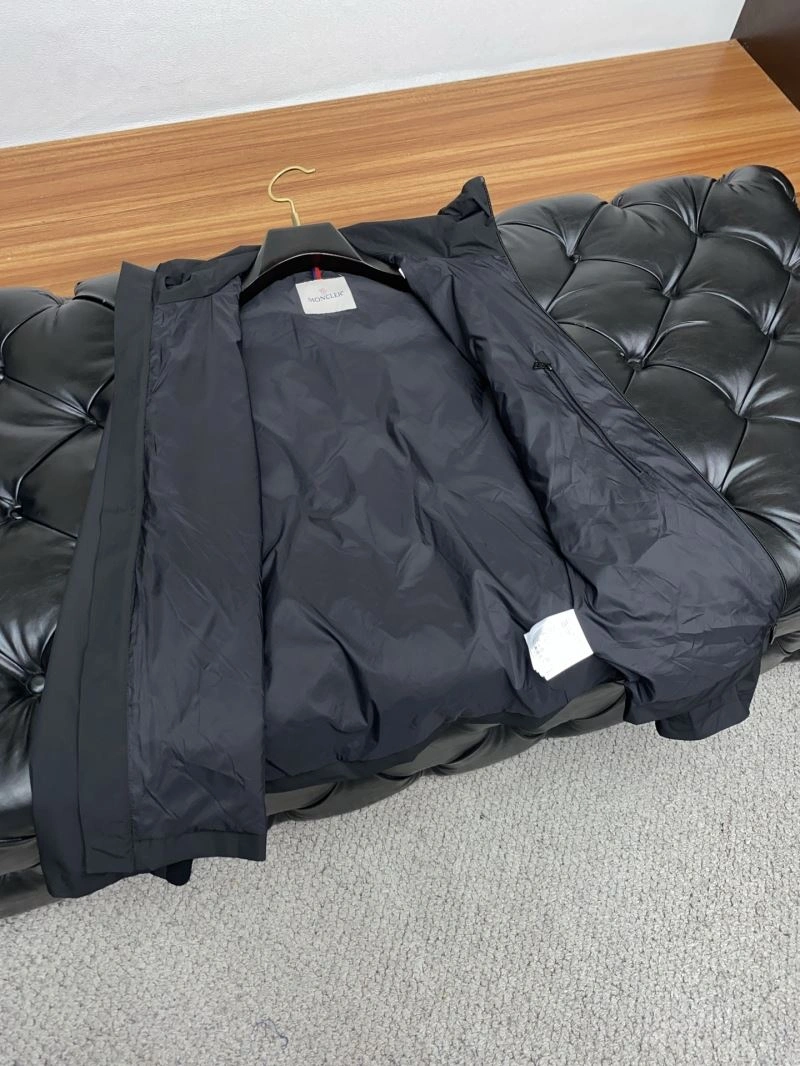 Moncler Outwear Sophisticated 143361