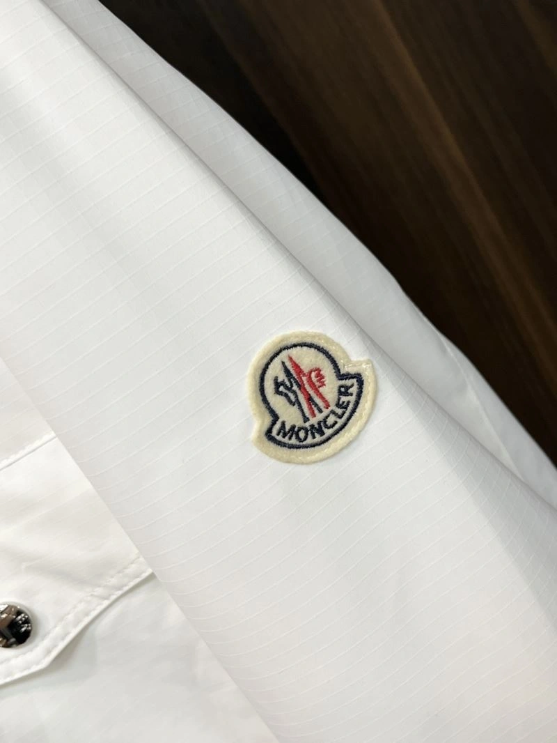Comfortable Moncler Outwear 143368