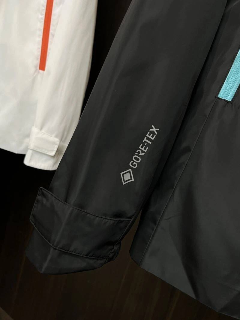 ZeroBulk Moncler Outwear 143362