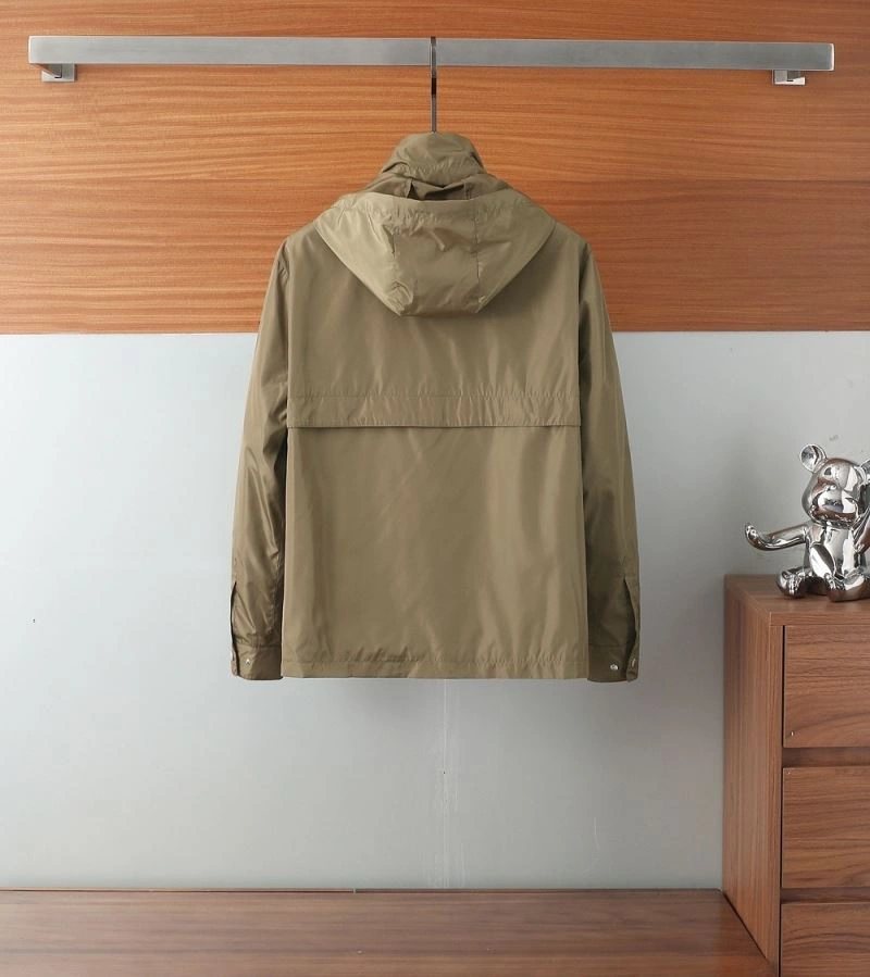 Moncler Outwear ComfortFit 143358