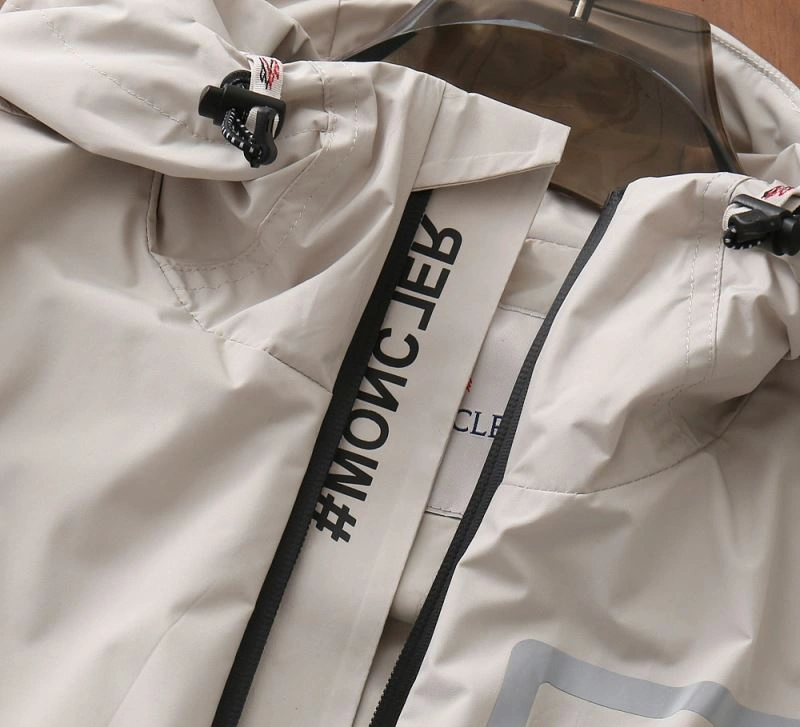 OdorResistant Moncler Outwear 143356