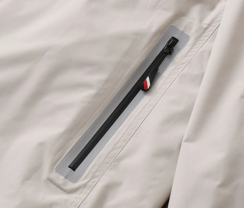 OdorResistant Moncler Outwear 143356
