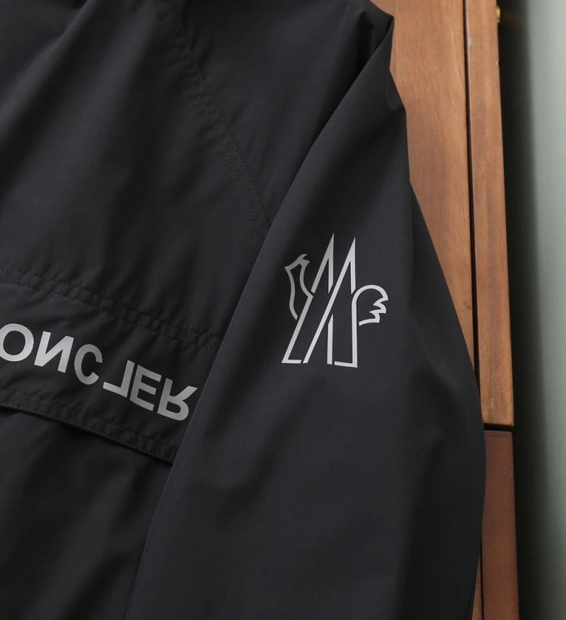 Moncler Outwear Functional 143353