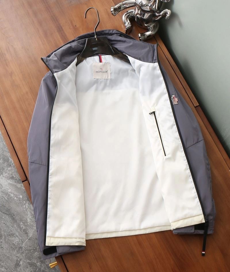Moncler Outwear ModernLook 143352