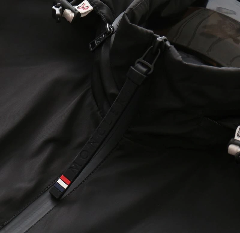 Moncler Outwear Sustainable 143348