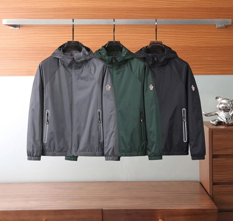 Moncler Outwear OnTrend 143350