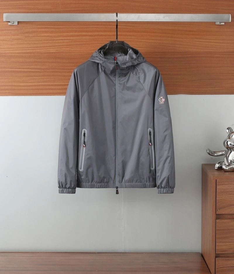 Moncler Outwear DailyWear 143337