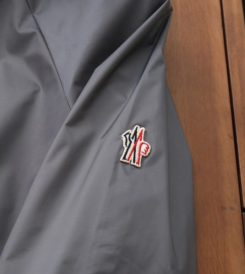Moncler Outwear DailyWear 143337