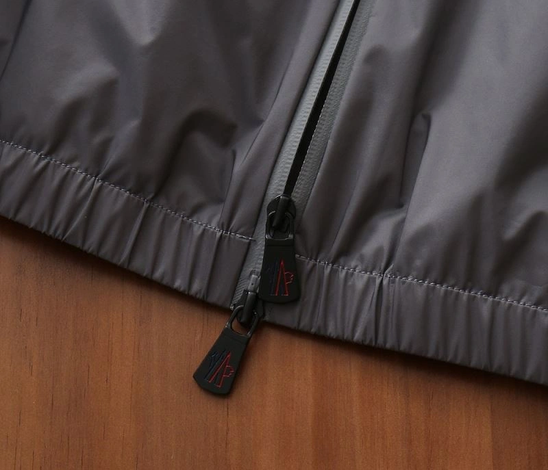 Moncler Outwear DailyWear 143337