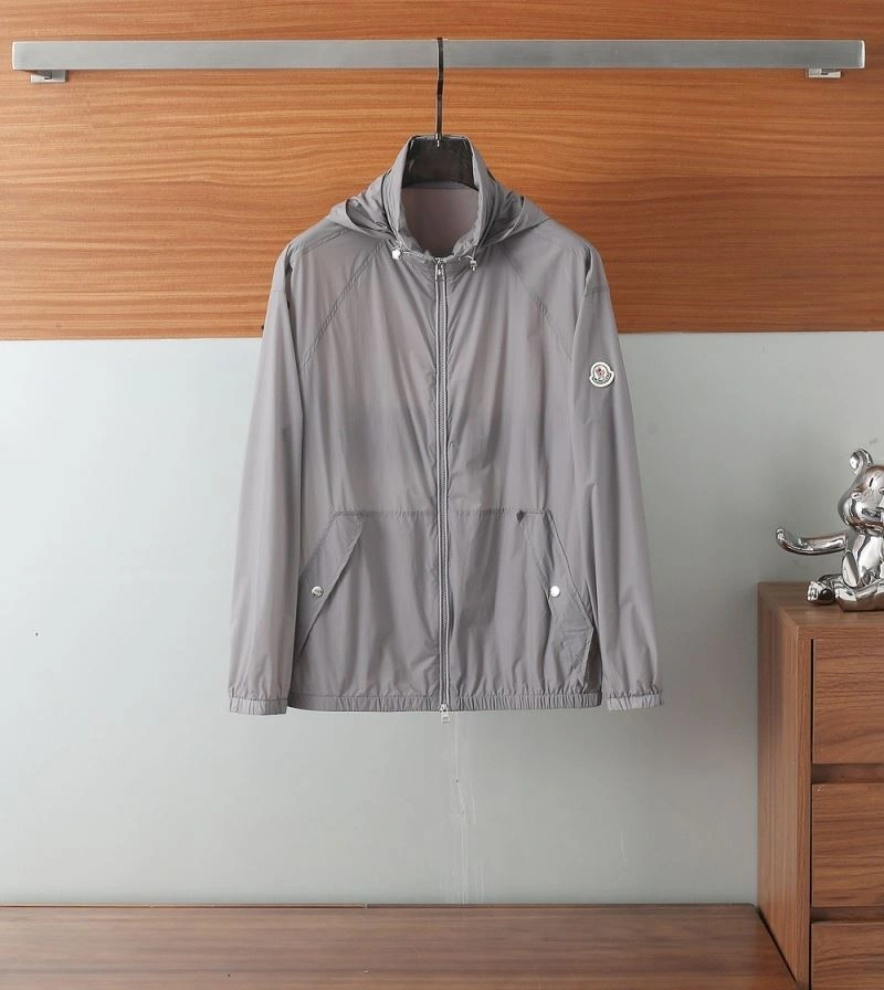 Affordable Moncler Outwear 143345