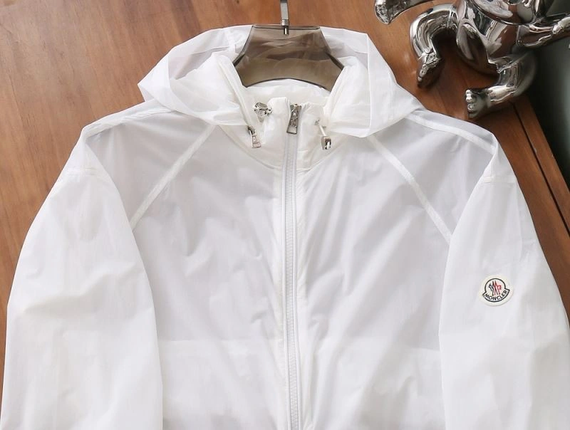 EyeCatching Moncler Outwear 143351