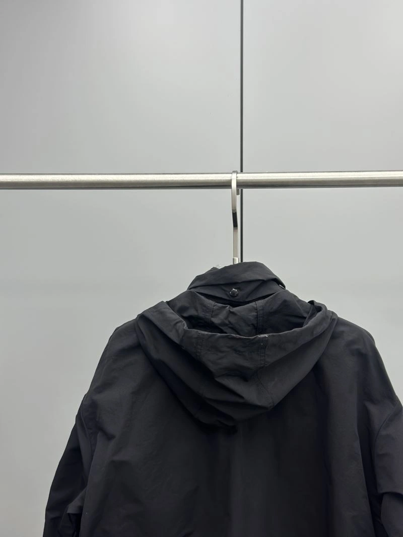 Moncler Outwear Durable 143349
