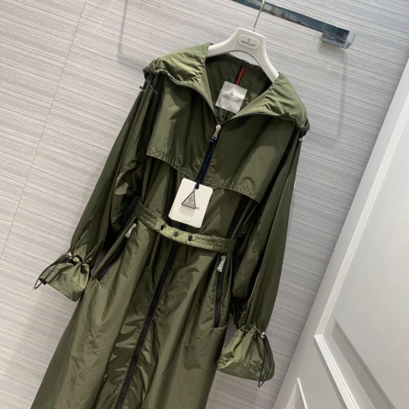 Moncler Outwear Durable 143334