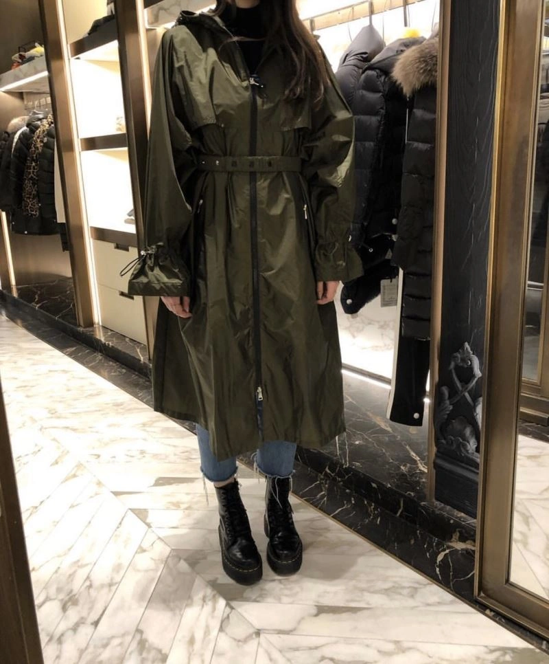 Moncler Outwear Durable 143334
