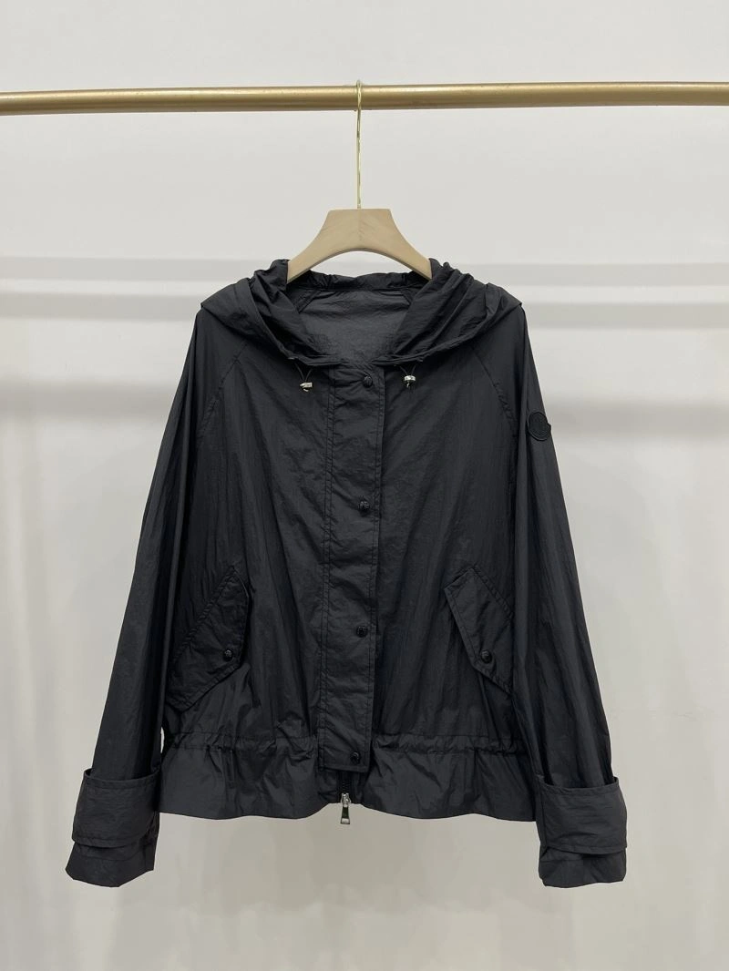 Moncler Outwear Breathable 143339