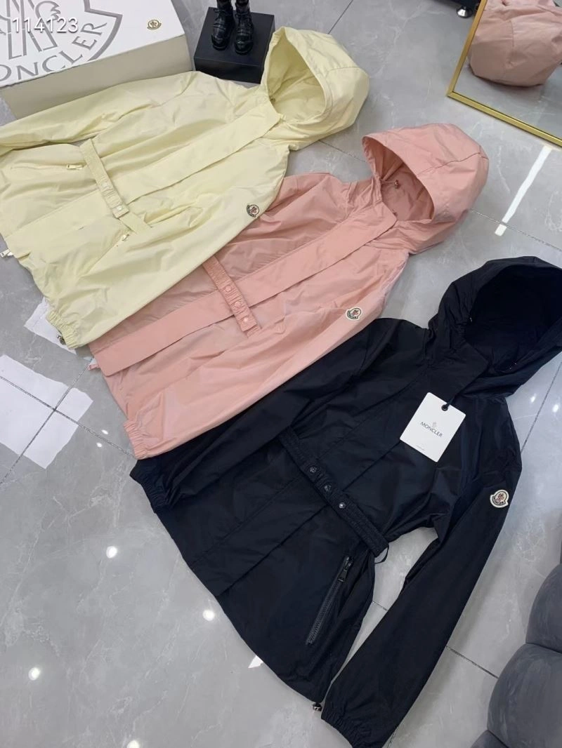 Moncler Outwear Attractive 143347