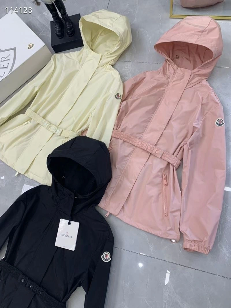 Moncler Outwear Attractive 143347