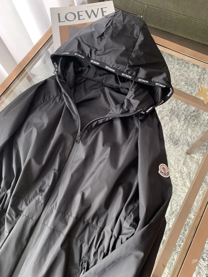 FlexibleFit Moncler Outwear 143344