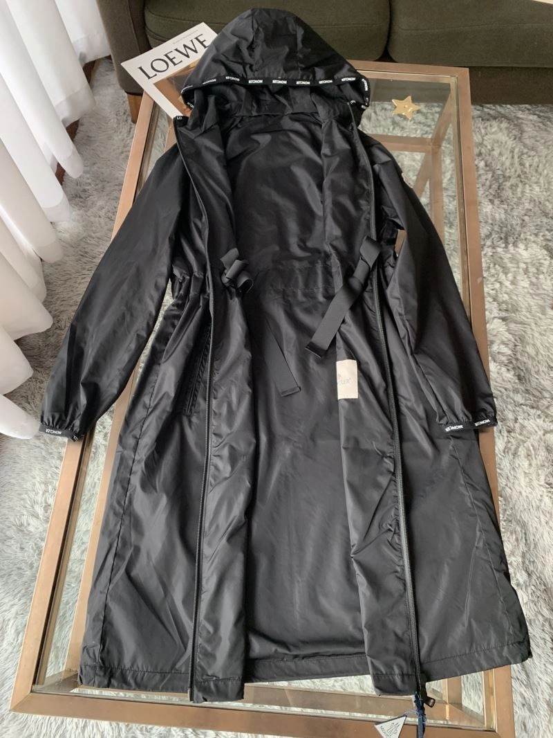 FlexibleFit Moncler Outwear 143344