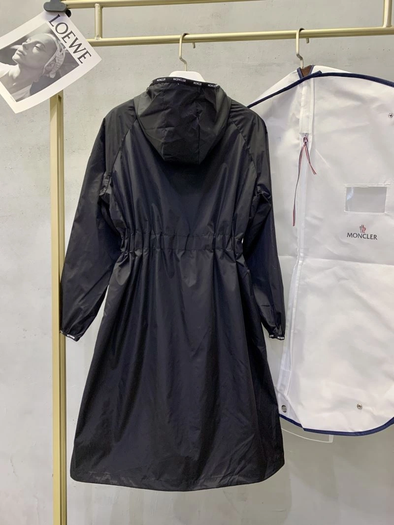 FlexibleFit Moncler Outwear 143344