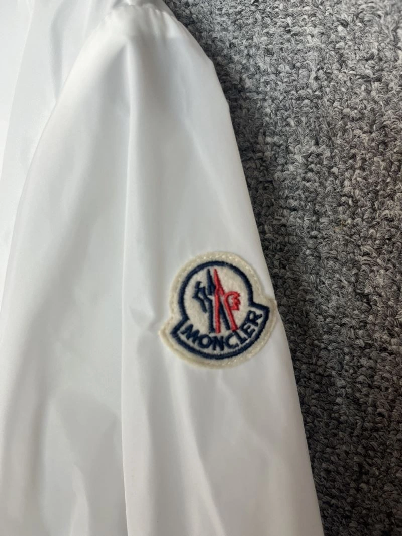 Moncler Outwear MultiPurpose 143327