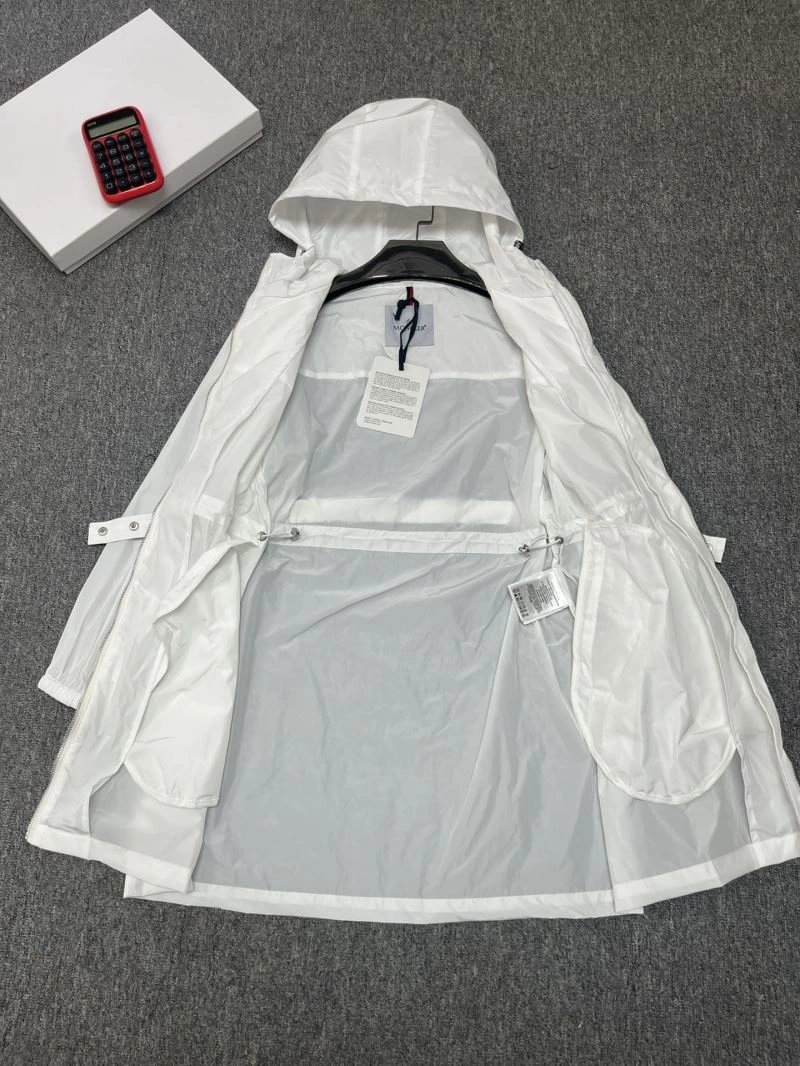 Moncler Outwear MultiPurpose 143327