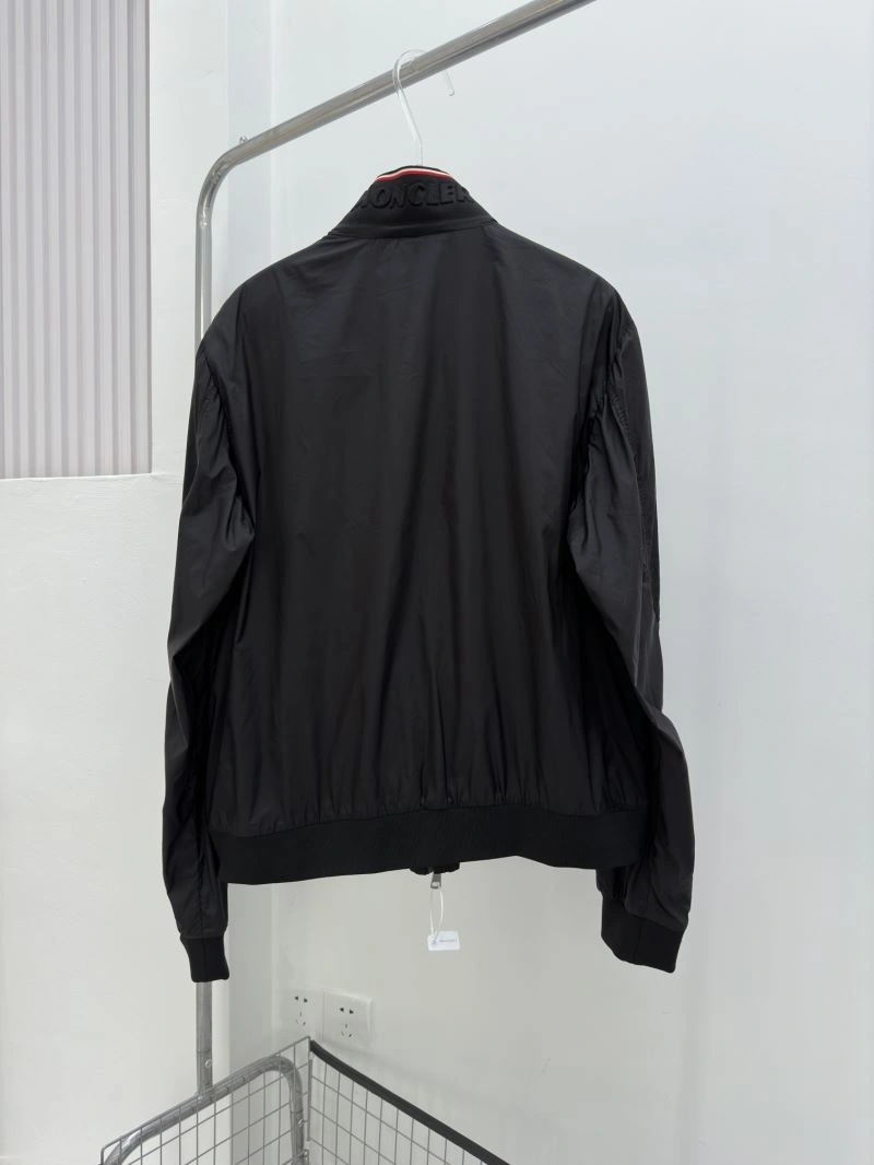 Cozy Moncler Outwear 143336