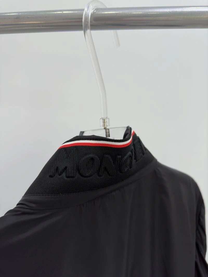 Cozy Moncler Outwear 143336
