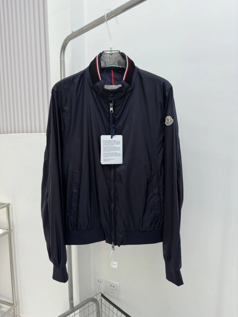 HighPerformance Moncler Outwear 143332