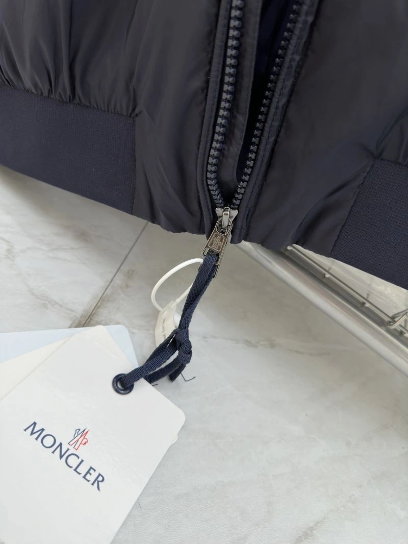 HighPerformance Moncler Outwear 143332