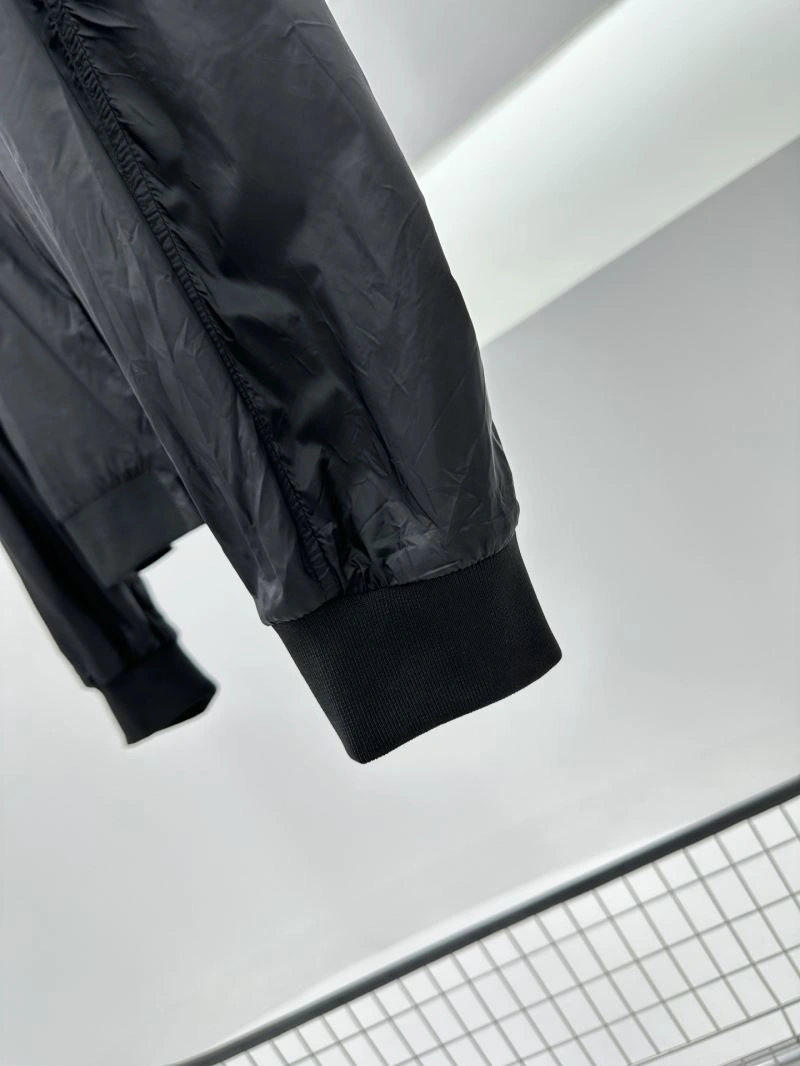 SmartChoice Moncler Outwear 143342