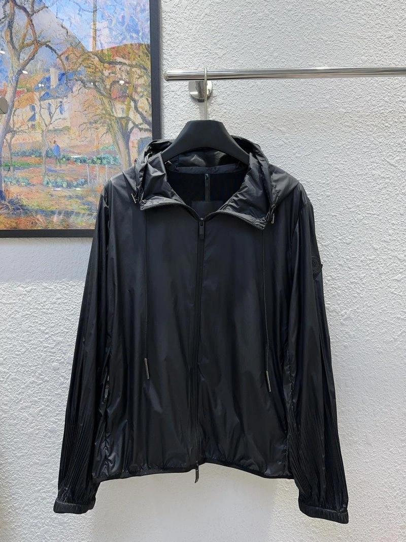 Moncler Outwear Refined 139719