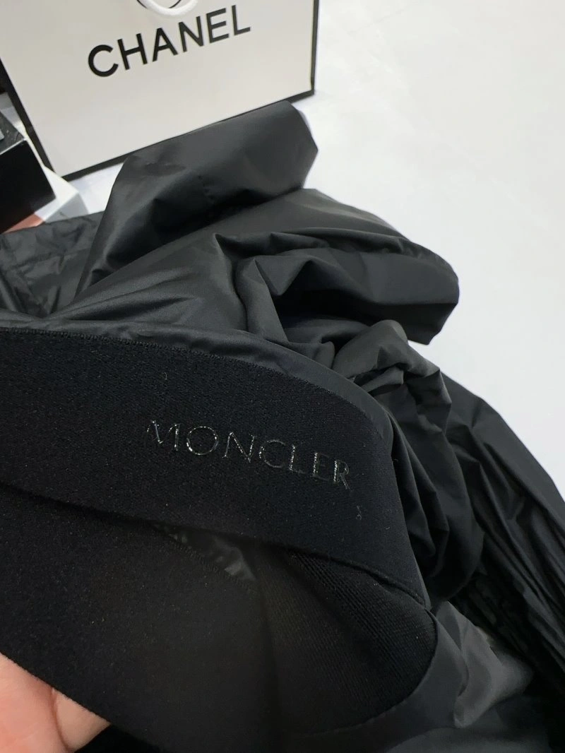 Moncler Outwear Refined 139719